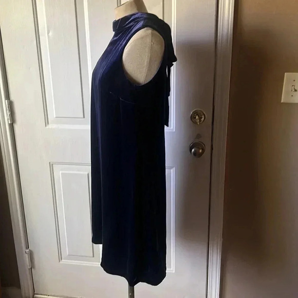 Boden blue velvet dress with tie neck size 6 - Picture 8 of 14